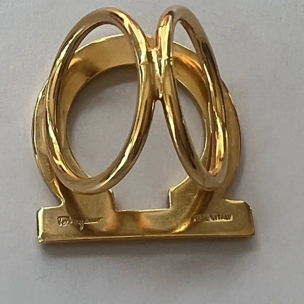 Salvatore Ferragamo Gold Gancini Scarf Holder - Classic Ring Chunky Size
